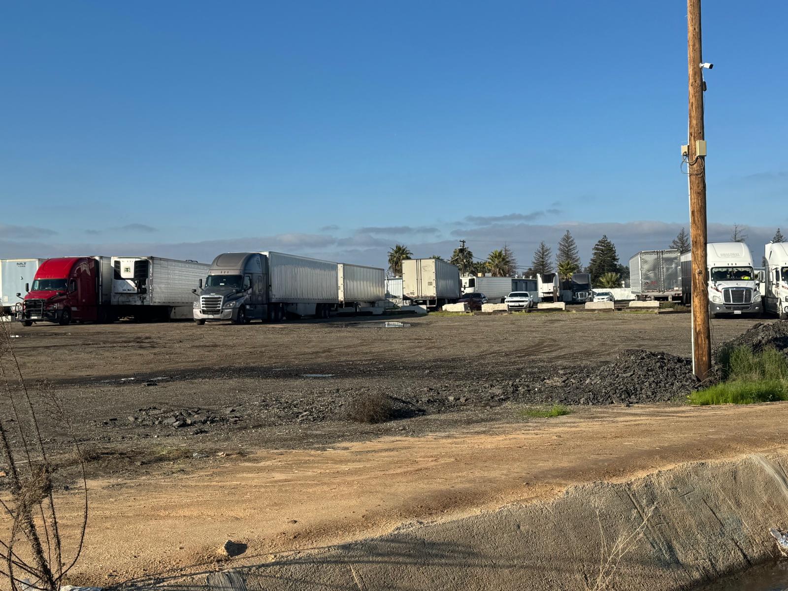 WhatsApp Image 2025-12-30 at 4.03.09 AM